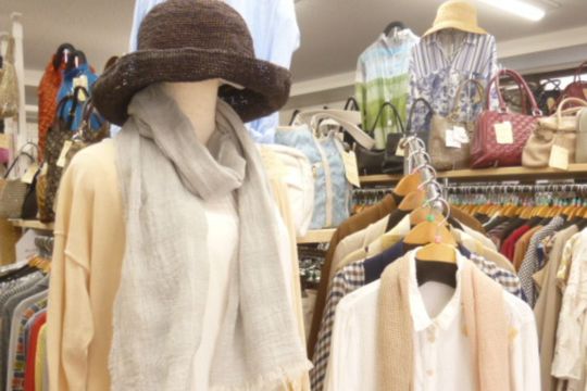 ◆ ミセス　ブランド　服　まとめ売り ミセス向きブランド服の高価買取 - 板橋区のミセス服買取リサイクル