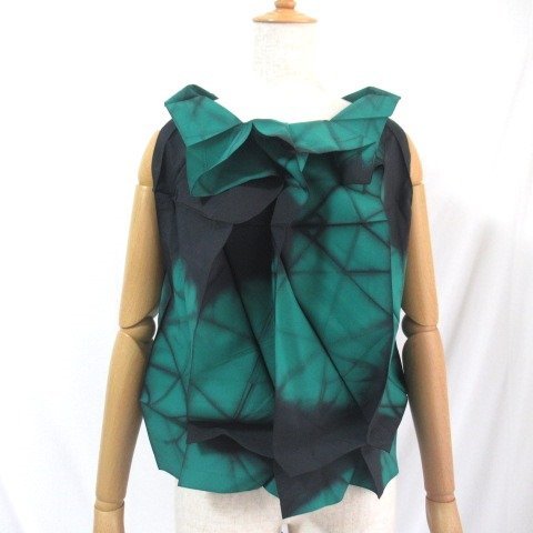 【美品】ISSEY MIYAKE 132 5. ノースリーブ トップ カットソー