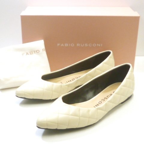 【美品】FABIO RUSCONI ポインテッドトウ キルティングパンプス 白