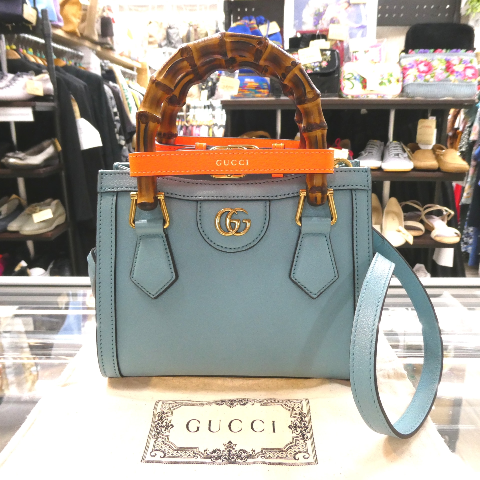 グッチ ダイアナ ミニトート 美品！入荷しました！